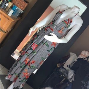 Jjwm women’s man jumpsuit open back sz m nwot